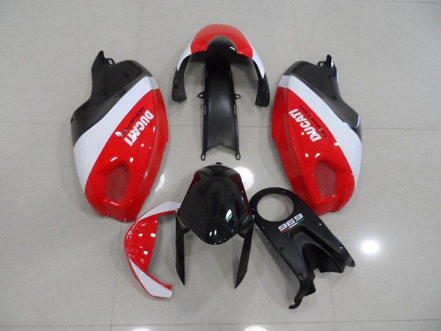 Carenado Moto Ducati Monster 696 08-12 - Negro Rojo Blanco Carenado Moto Ducati Monster 696 08-12 - Negro Rojo Blanco