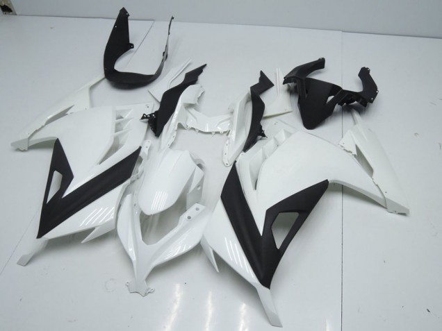 Carenado Moto Kawasaki ZX 300R 13-16 - Sin Pintar Carenado Moto Kawasaki ZX 300R 13-16 - Sin Pintar