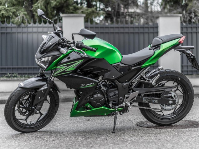 Compra Kits Carenado Moto Kawasaki Z250/Z300 2015-2016 - Verde Negro Mate