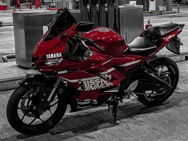 Compra Carenados Moto Yamaha YZF R3/R25 2019-2021 - Rojo Oscuro Blanco Plata Negro Valsir