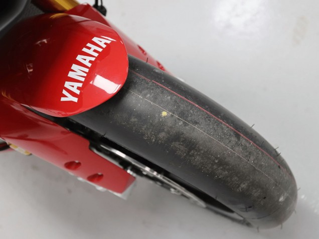Compra Carenados Moto Yamaha YZF 1000 R1 2020-2025 - Blanco Rojo GYTR