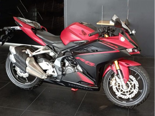 Compra Kits Carenado Moto Honda CBR250RR 2017-2022 - Rojo Negro Mate